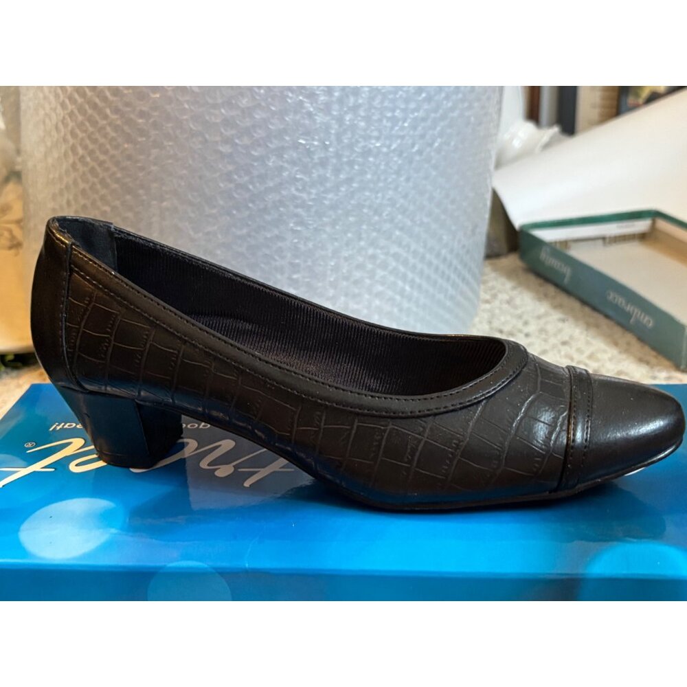 Easy Street Black Croco Women's Size 6.5M 1.5" Block Heel Shoes Box New - Picture 7 of 8